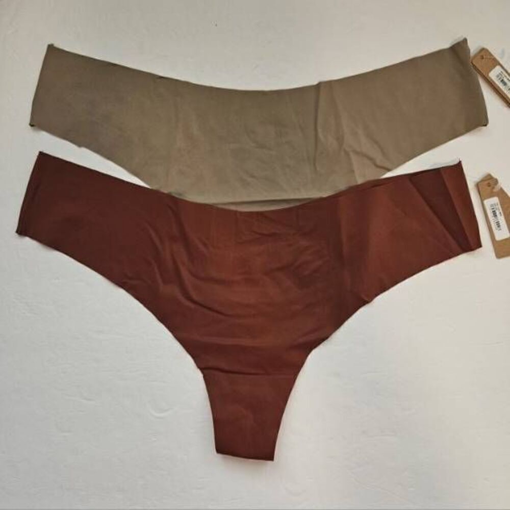 2 pair SKIMS panty Nwt